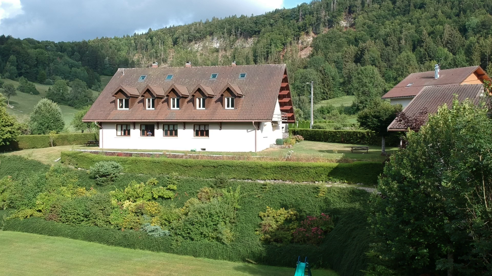 DJI_0115.JPG (25820 octets)