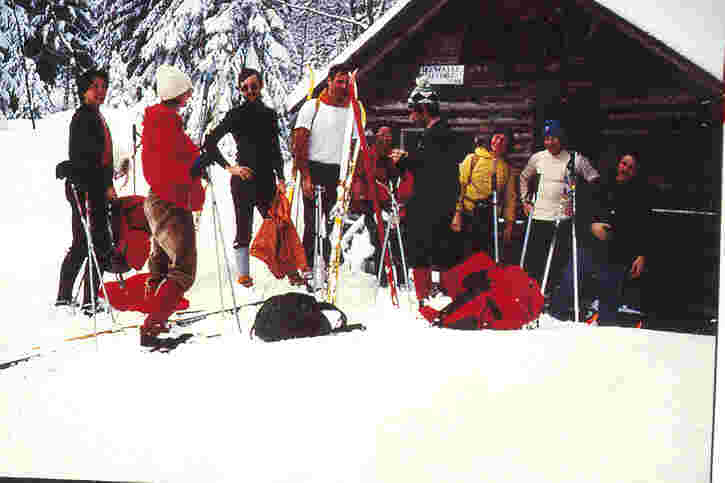 chaletski.jpg (32412 octets)