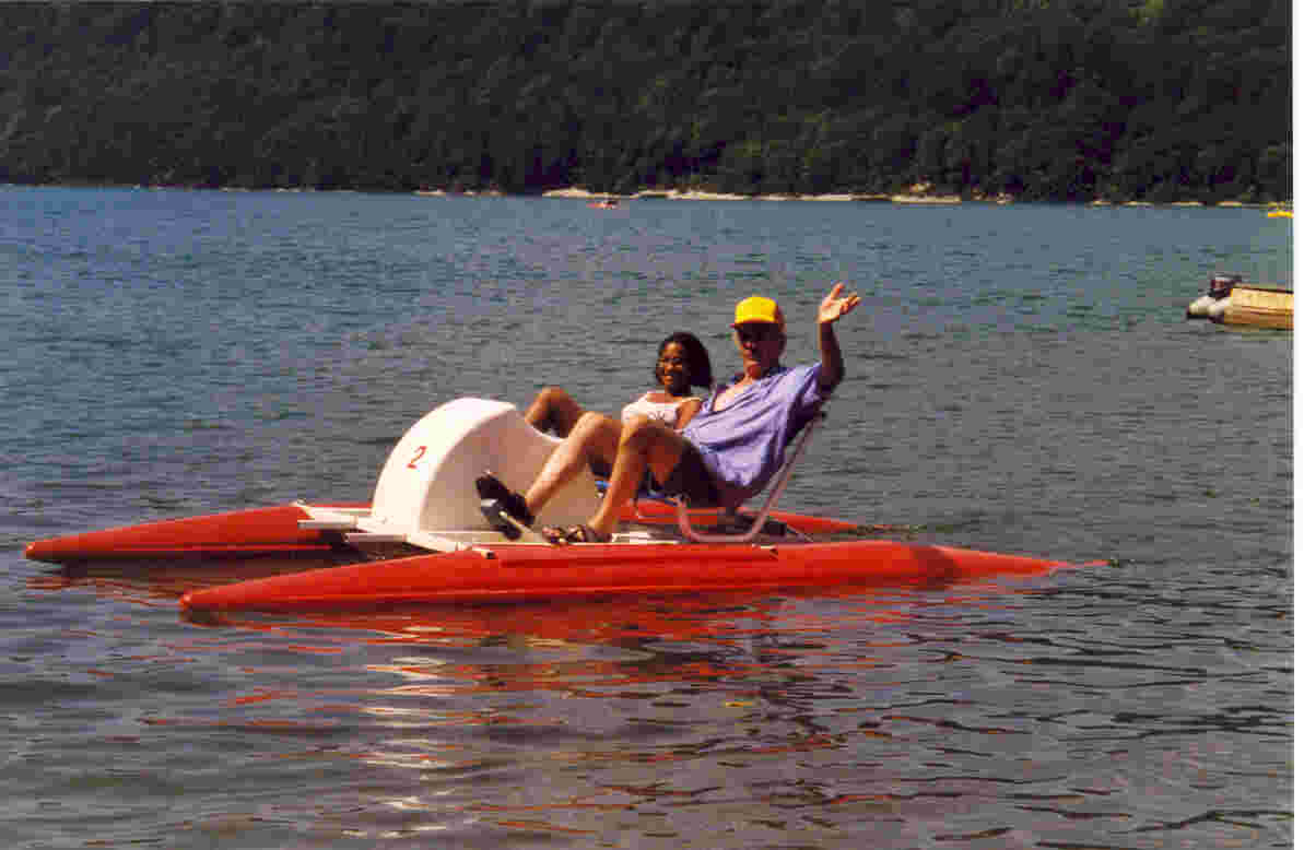 pedalo.jpg (32631 octets)